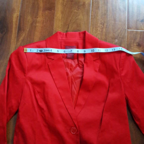 🔥Clearance🔥 New red blazer with 2 button front - Picture 12 of 13
